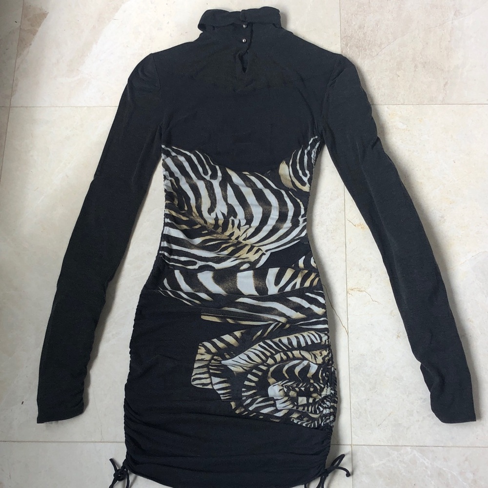 Roberto Cavalli Zebra Print Long Sleeve  Dress. Size 38. - Picture 6 of 12